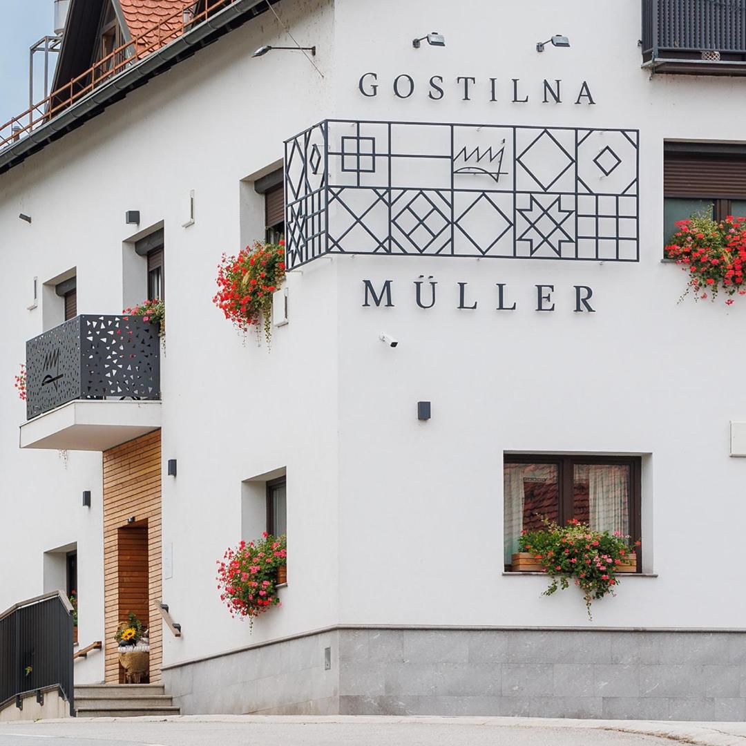 Gostilna Mueller Hotel Črnomelj Eksteriør billede